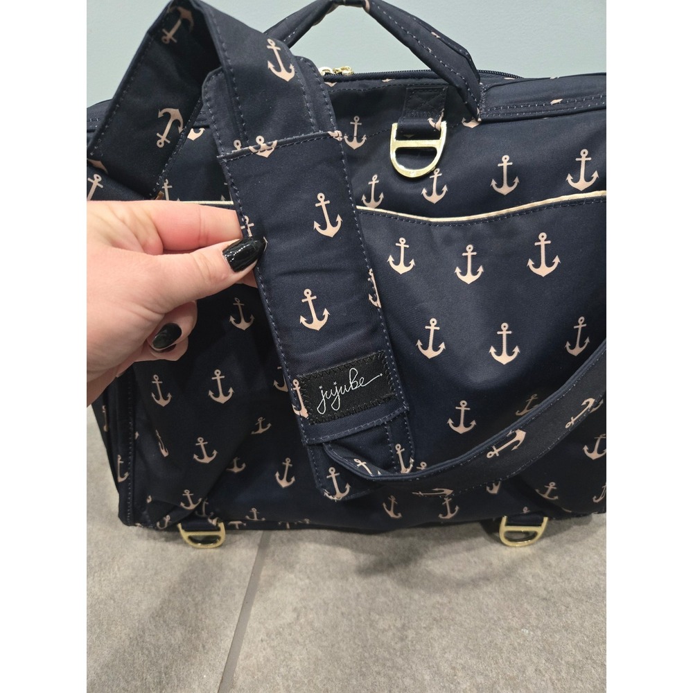 JuJuBe B.F.F Multi-Functional Convertible Diaper Backpack/Messenger Bag - Picture 10 of 12